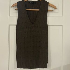 RALPH LAUREN black label sleevlss v-neck 100% silk cable knit sweater vest, sz/m